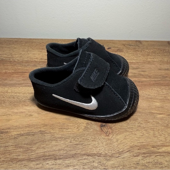 Nike Baby Black Waffle Velcro Trainers, 4C - Picture 1 of 5